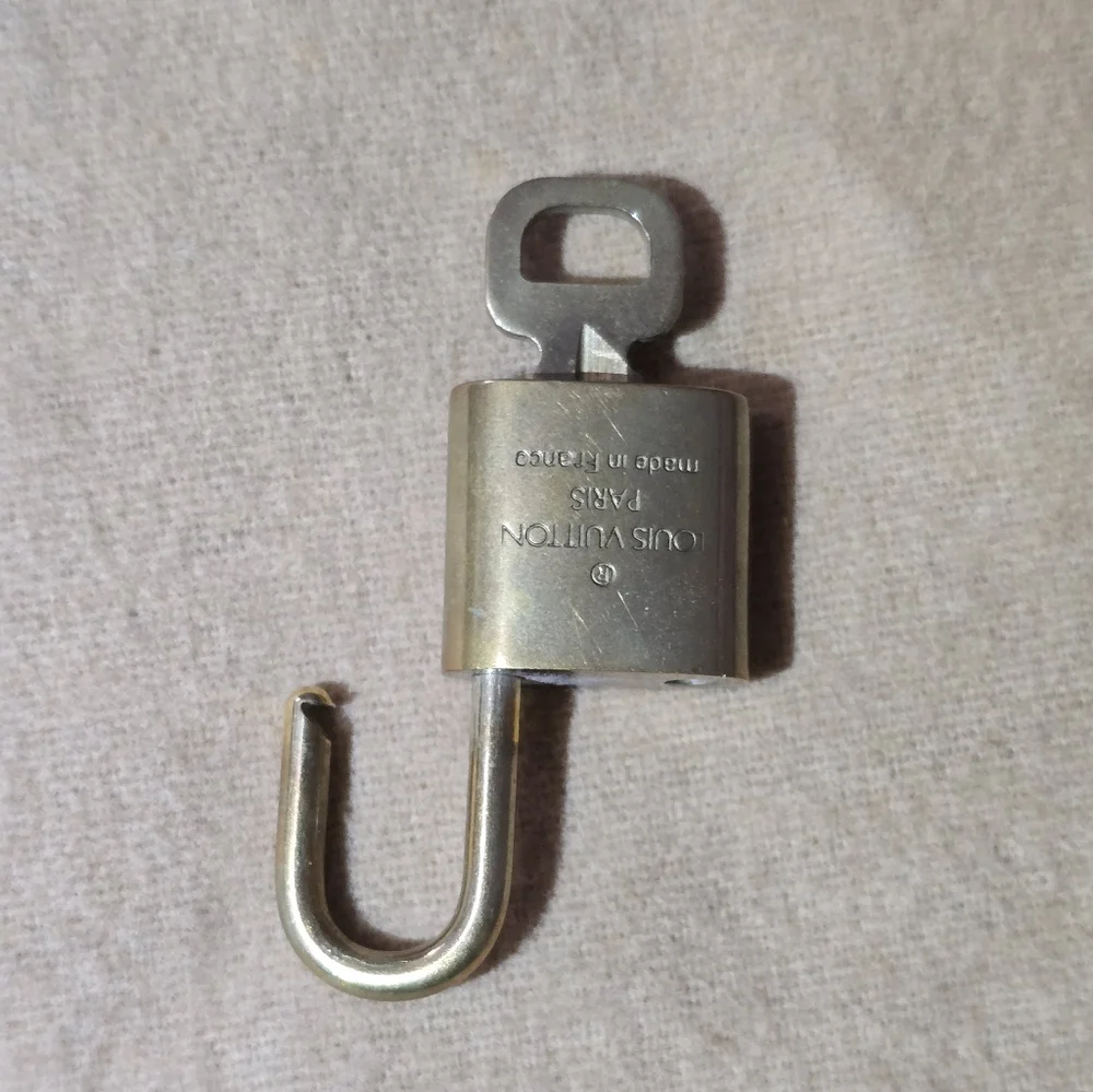 Authentic Louis Vuitton Lock And Key # 314 Vintage Pre-Loved
